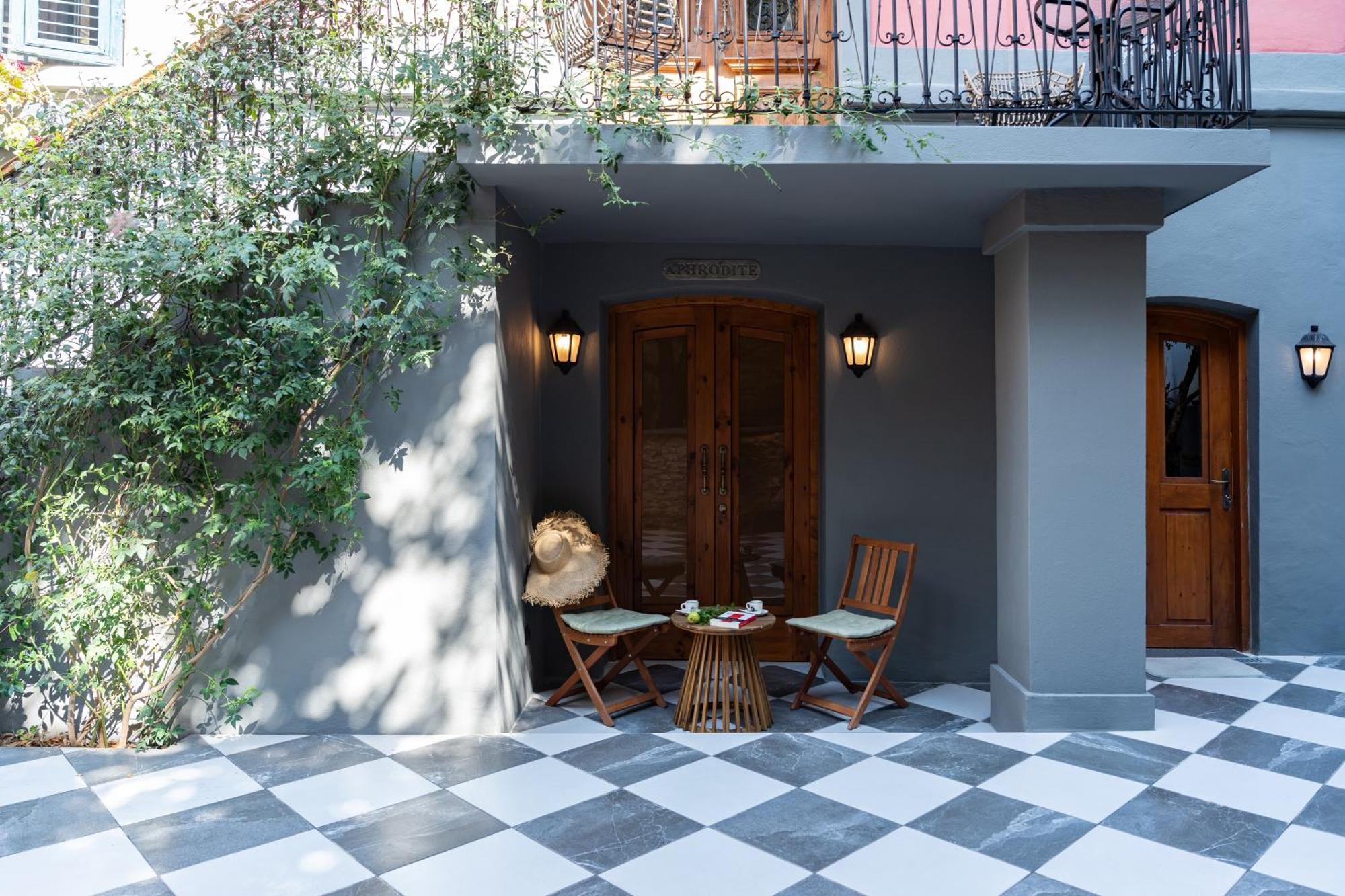 Pomegranate Suites Kavala Exteriör bild